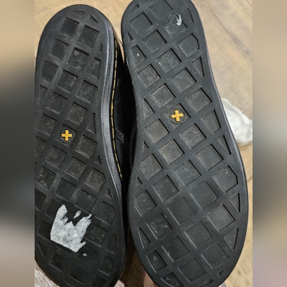 Dr Martens Boots Amazing Pair - Picture 7 of 8